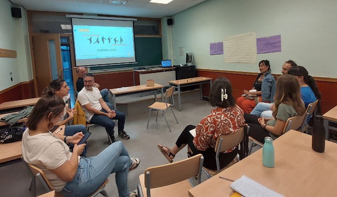 Crónica sobre el espacio de encuentro y diálogo entre facilitadoras y facilitadores del Seminario XXV