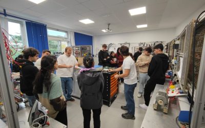 Taller de reparación de pequeños electrodomésticos: aprender a alargar la vida útil de lo que ya tenemos